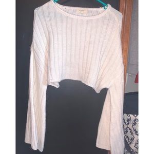 long bell sleeved crop top